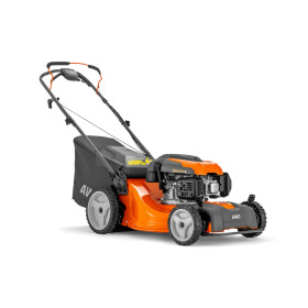 Husqvarna LC 353 AWD - kosiarka spalinowa